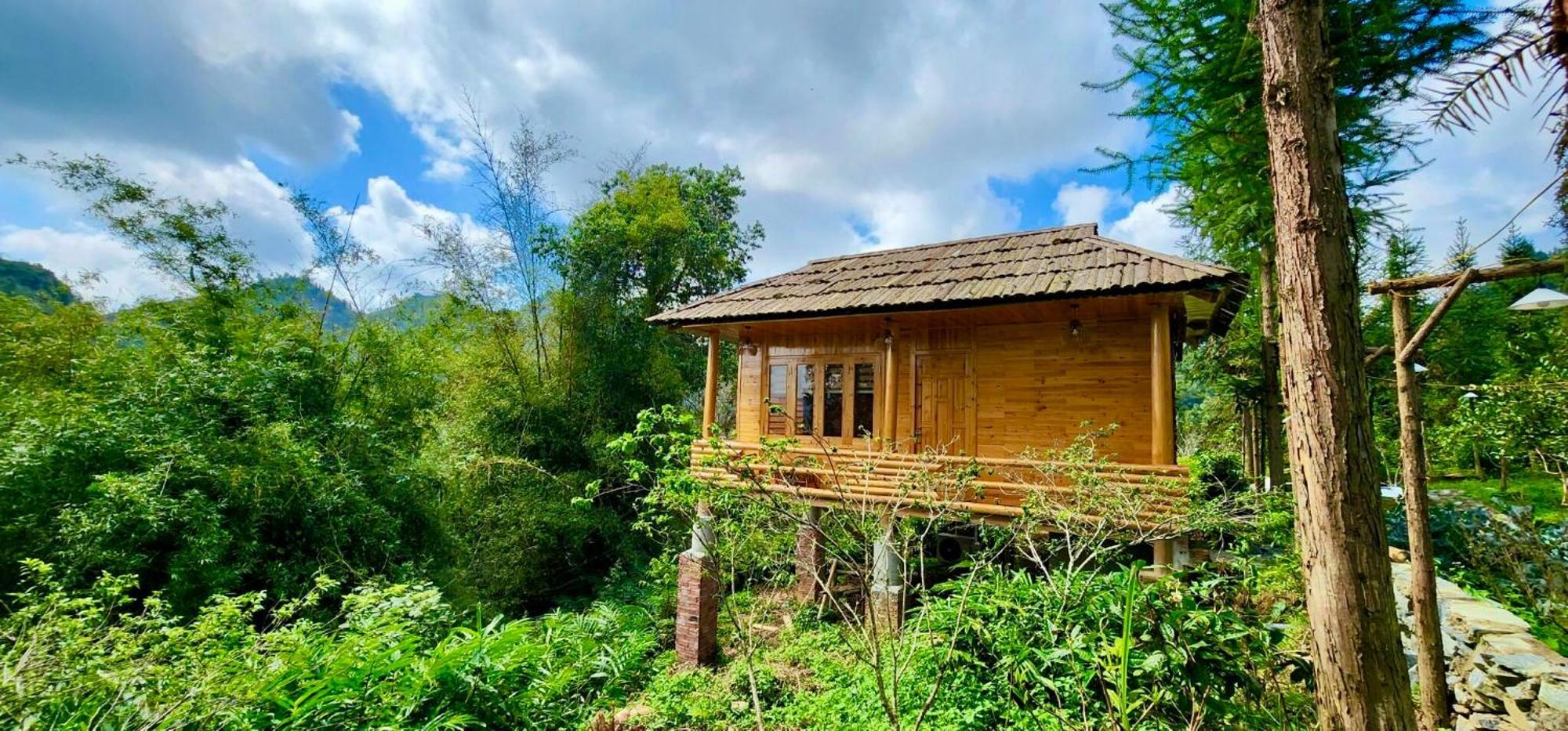 So H'Mong Homestay Bac Ha  Exteriör bild