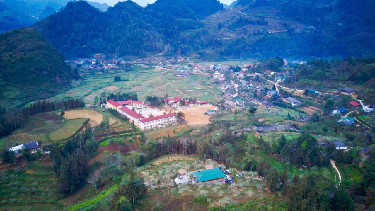 So H'Mong Homestay Bac Ha  Exteriör bild